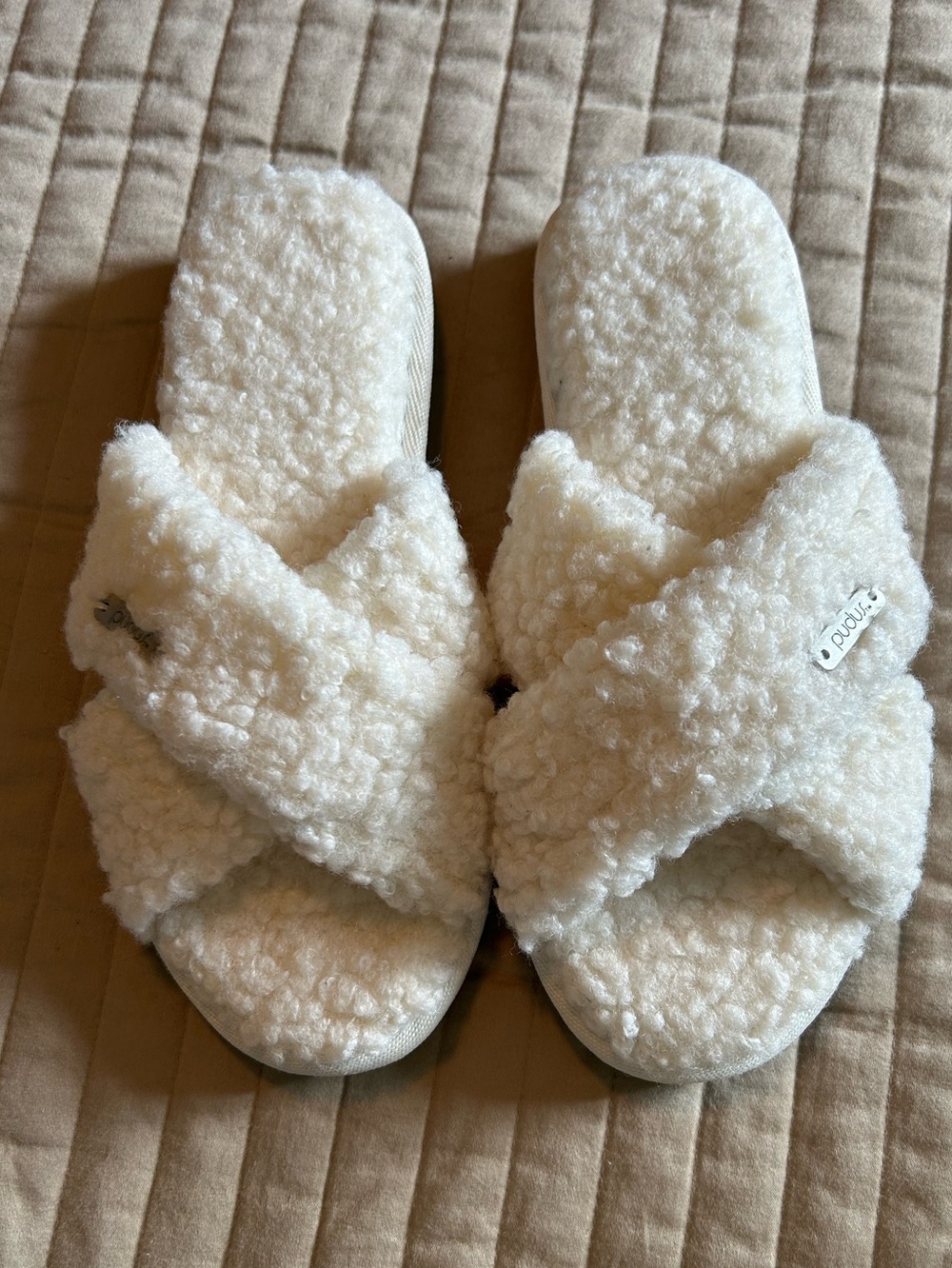 Pudus Cozy Cream Sherpa Crossband Slide Slippers